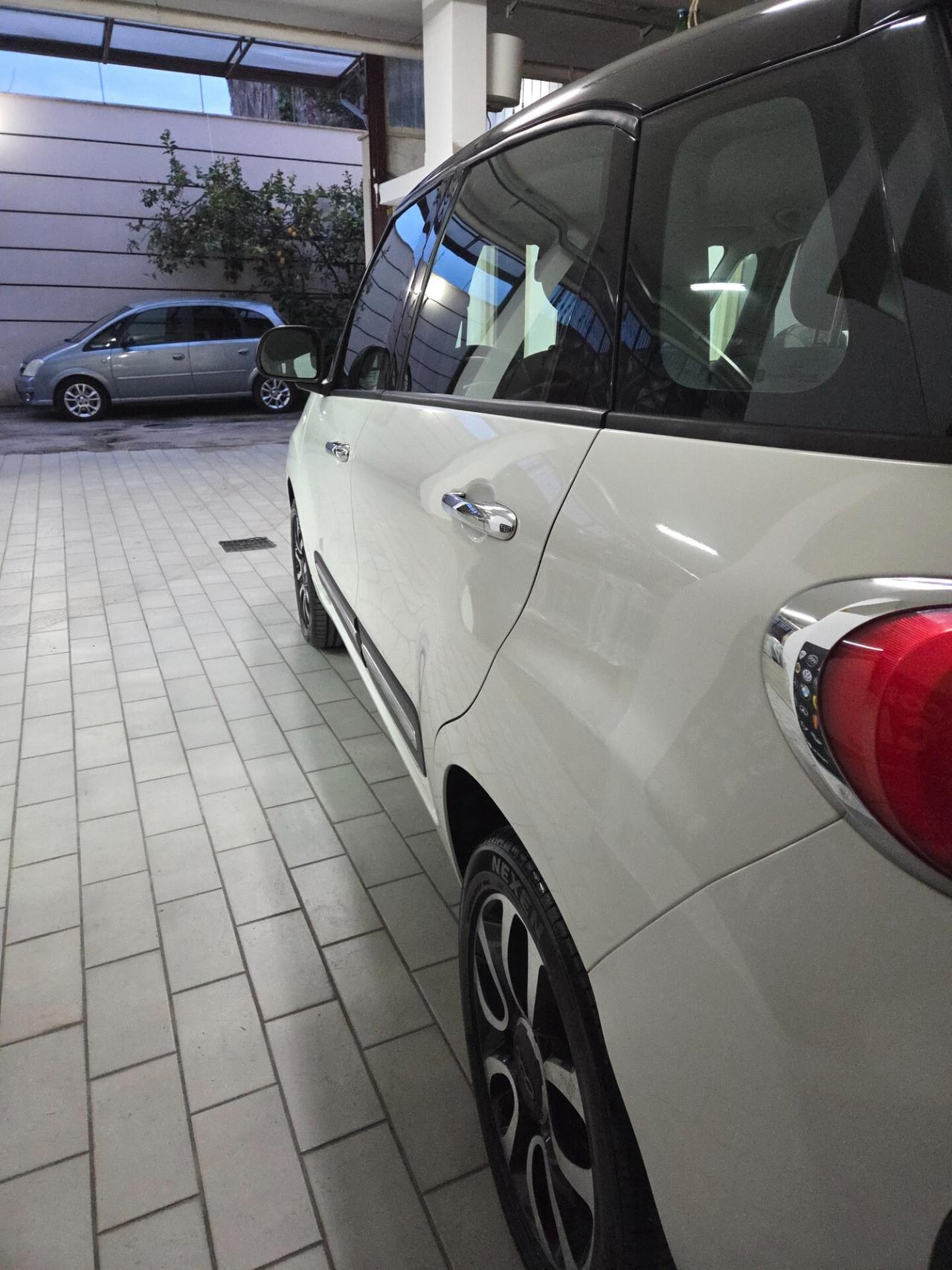 Fiat 500L 0.9 TwinAir Turbo Natural Power Lounge