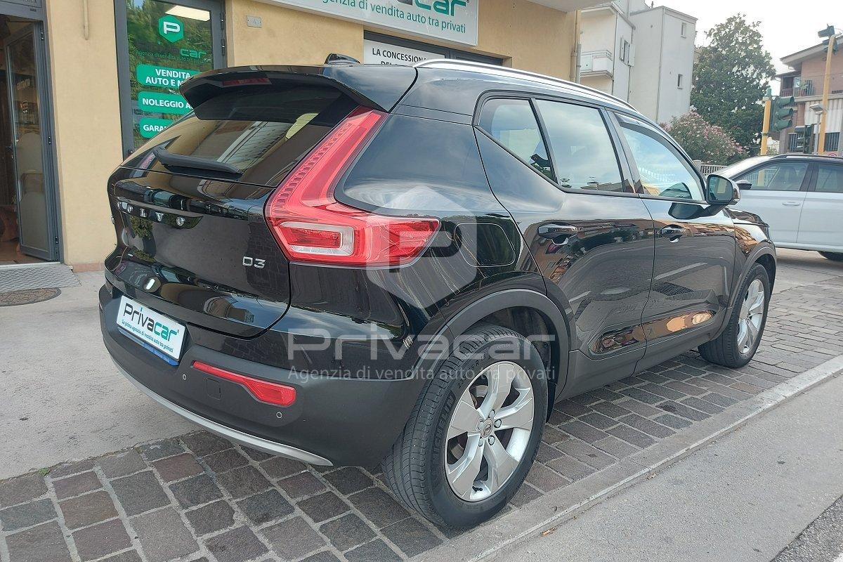 VOLVO XC40 D3 Momentum