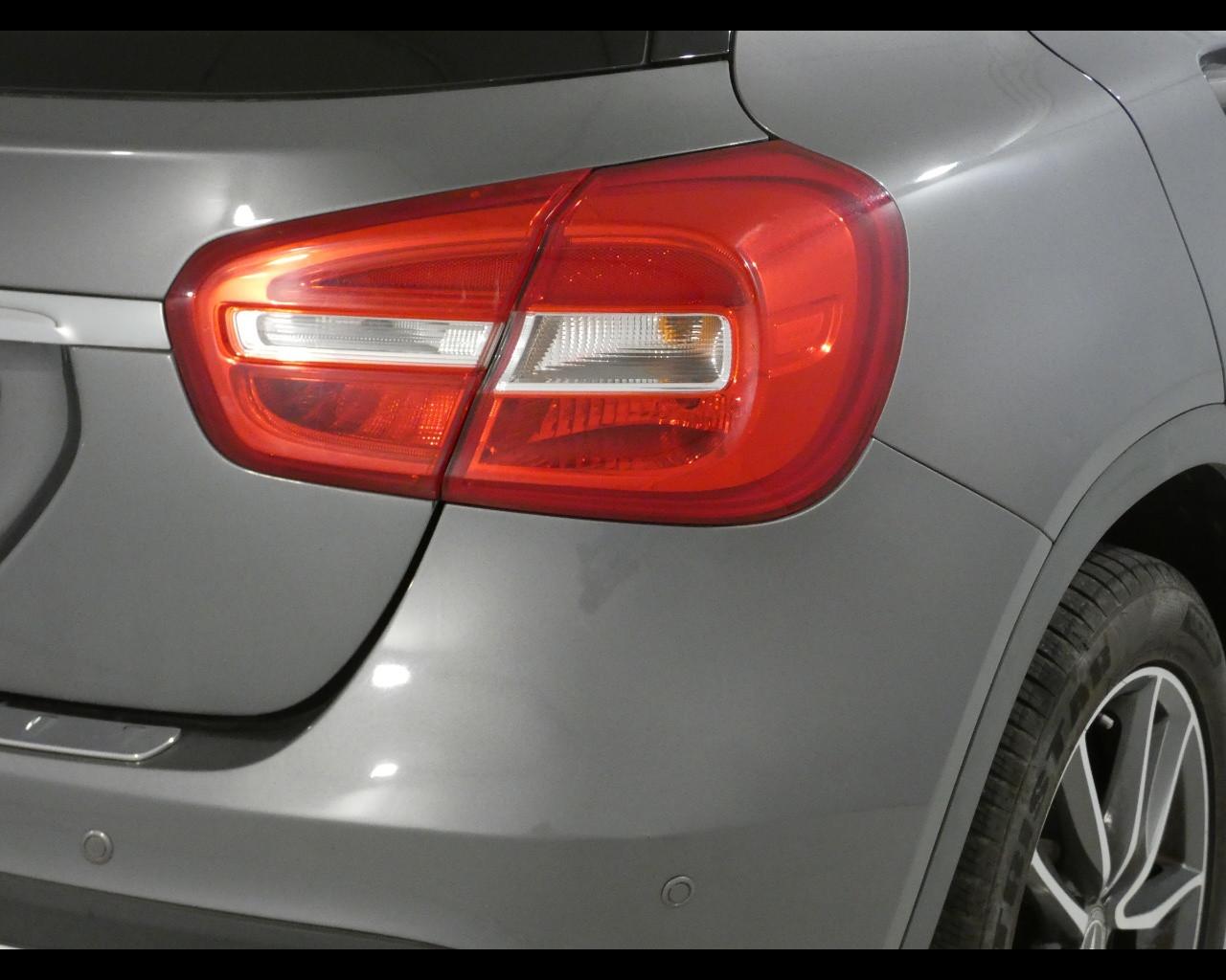 Mercedes-Benz GLA (X156) - GLA 180 d Executive