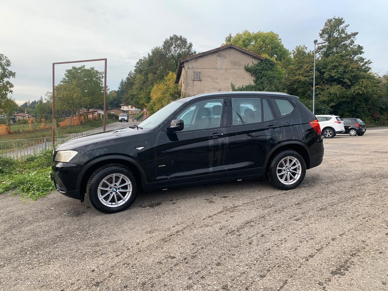 Bmw X3 Tdi 2000 cc 180 cv-main ottime condizioni di meccanica 215000 km appena eseguito tagliando generale
