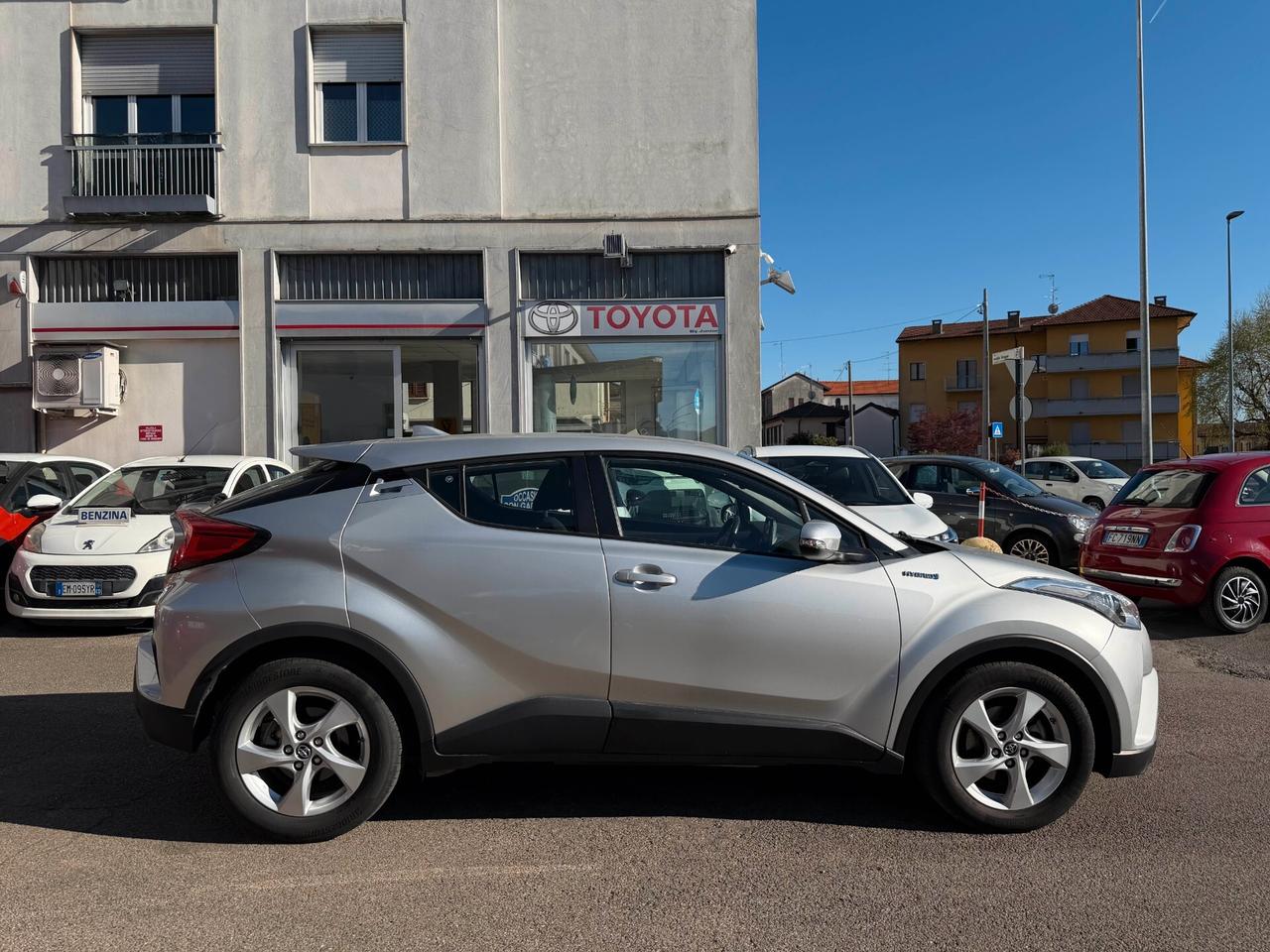 Toyota C-HR 1.8 Hybrid E-CVT Active NEOPATENTATI