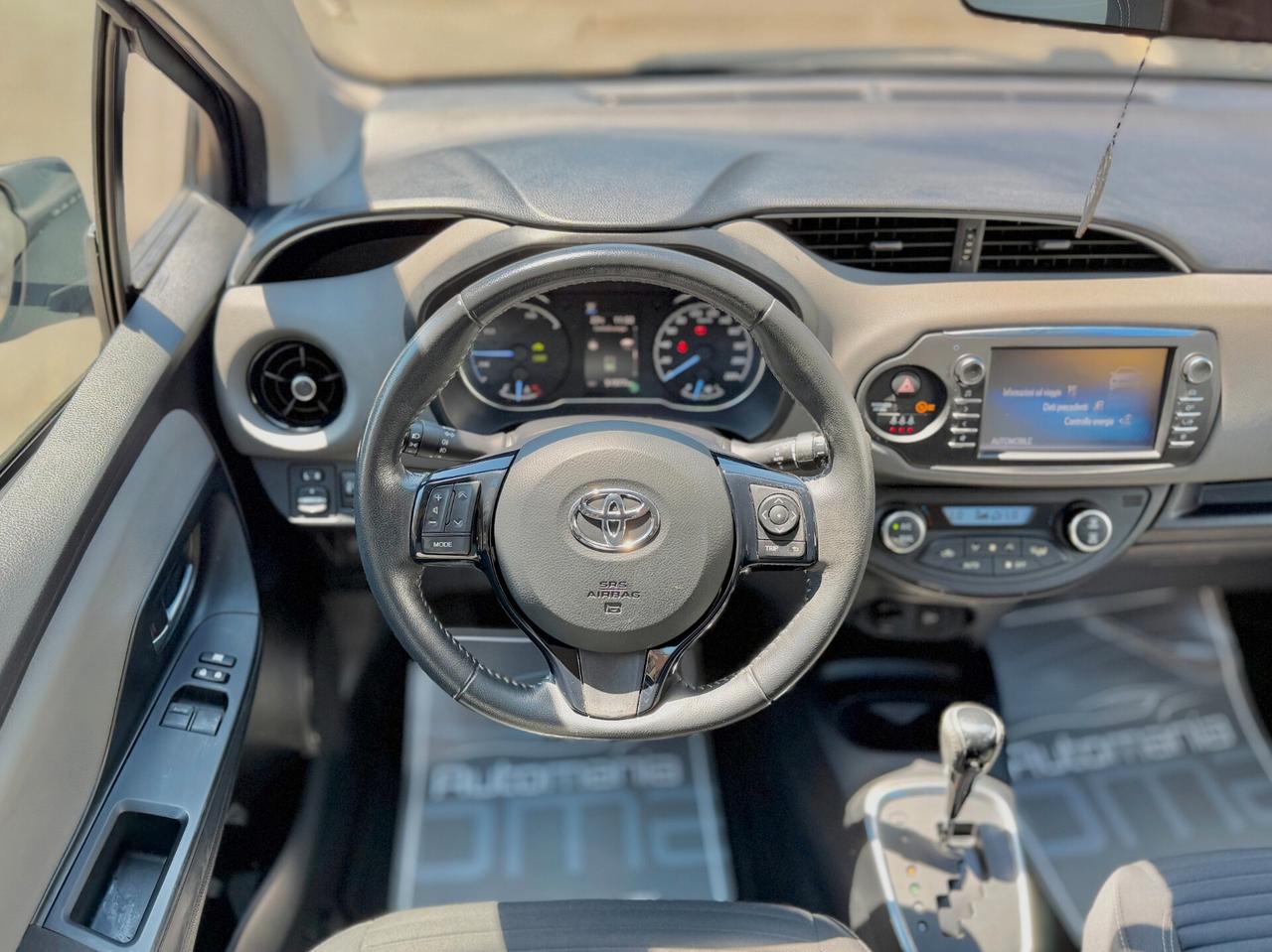 Toyota Yaris 1.5 Hybrid 5 porte Business PREZZO REALE