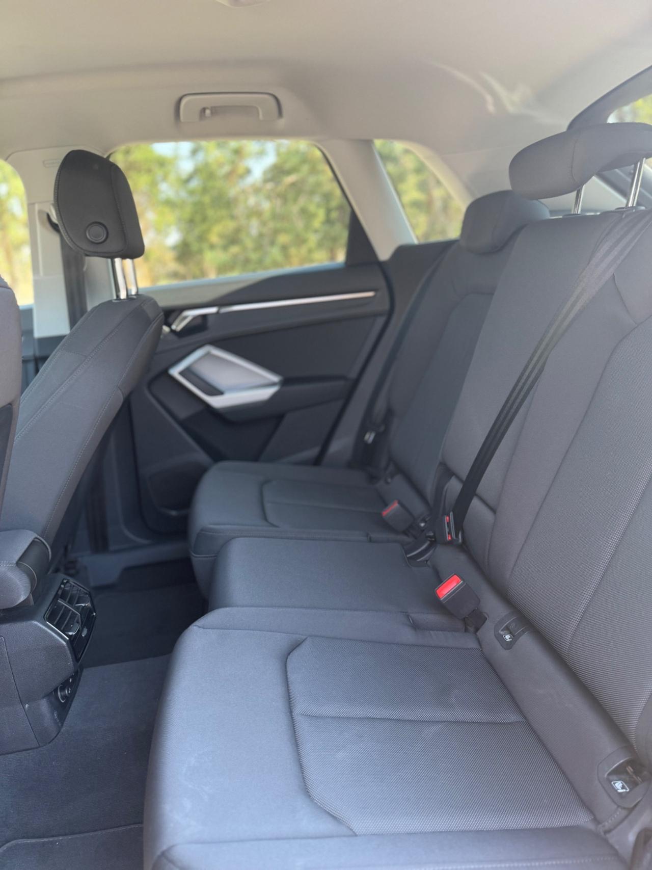 Audi Q3 35 TDI S tronic Business Advanced MATRIX /CAMERA/FULL