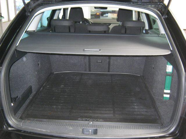 SKODA Octavia 1.5 DSG Wagon Style G-Tec