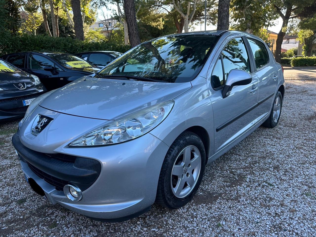 Peugeot 207 1.4 8V 75CV 5p. X Line ECO GPL