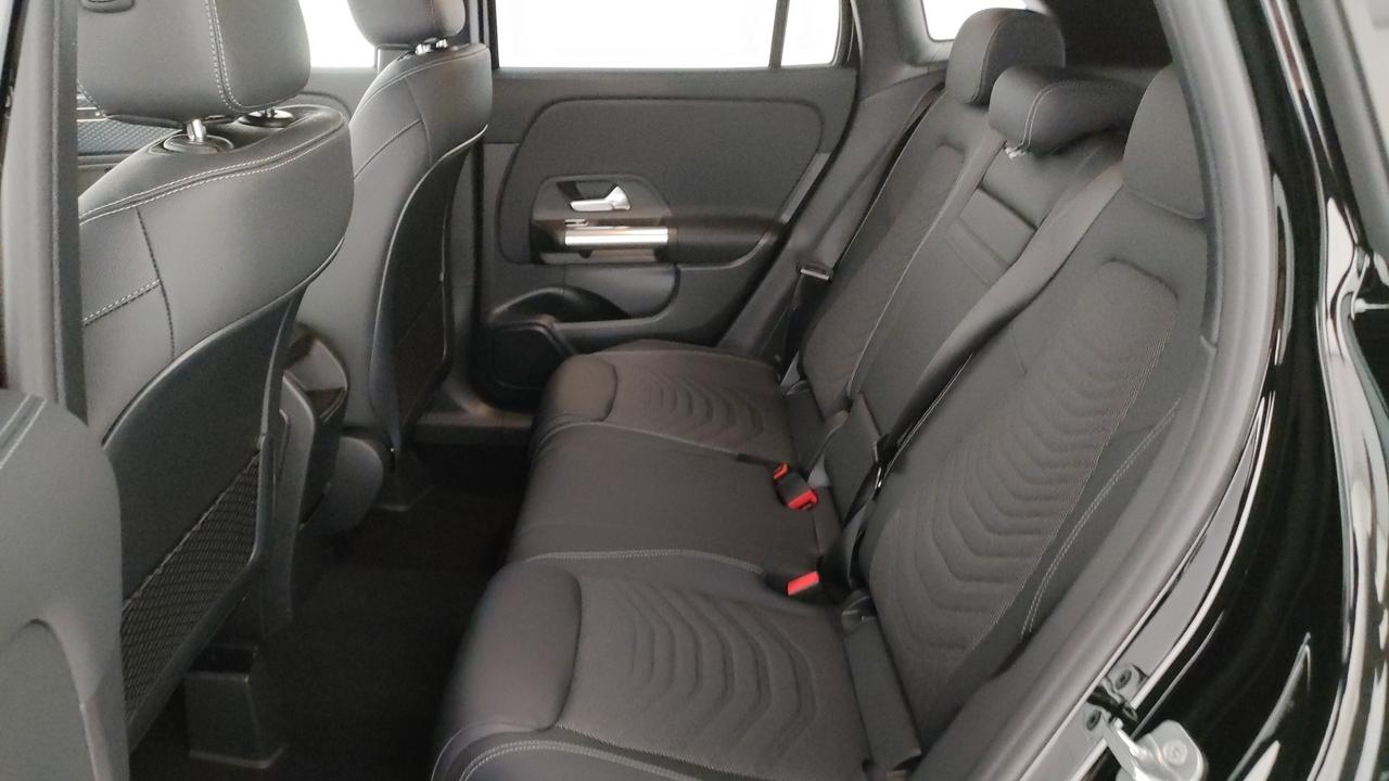 Mercedes-Benz GLA 200 d automatic