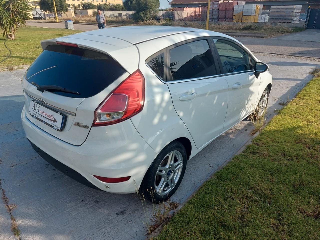Ford Fiesta 1.5 TDCi 75 cv. 5 porte Titanium