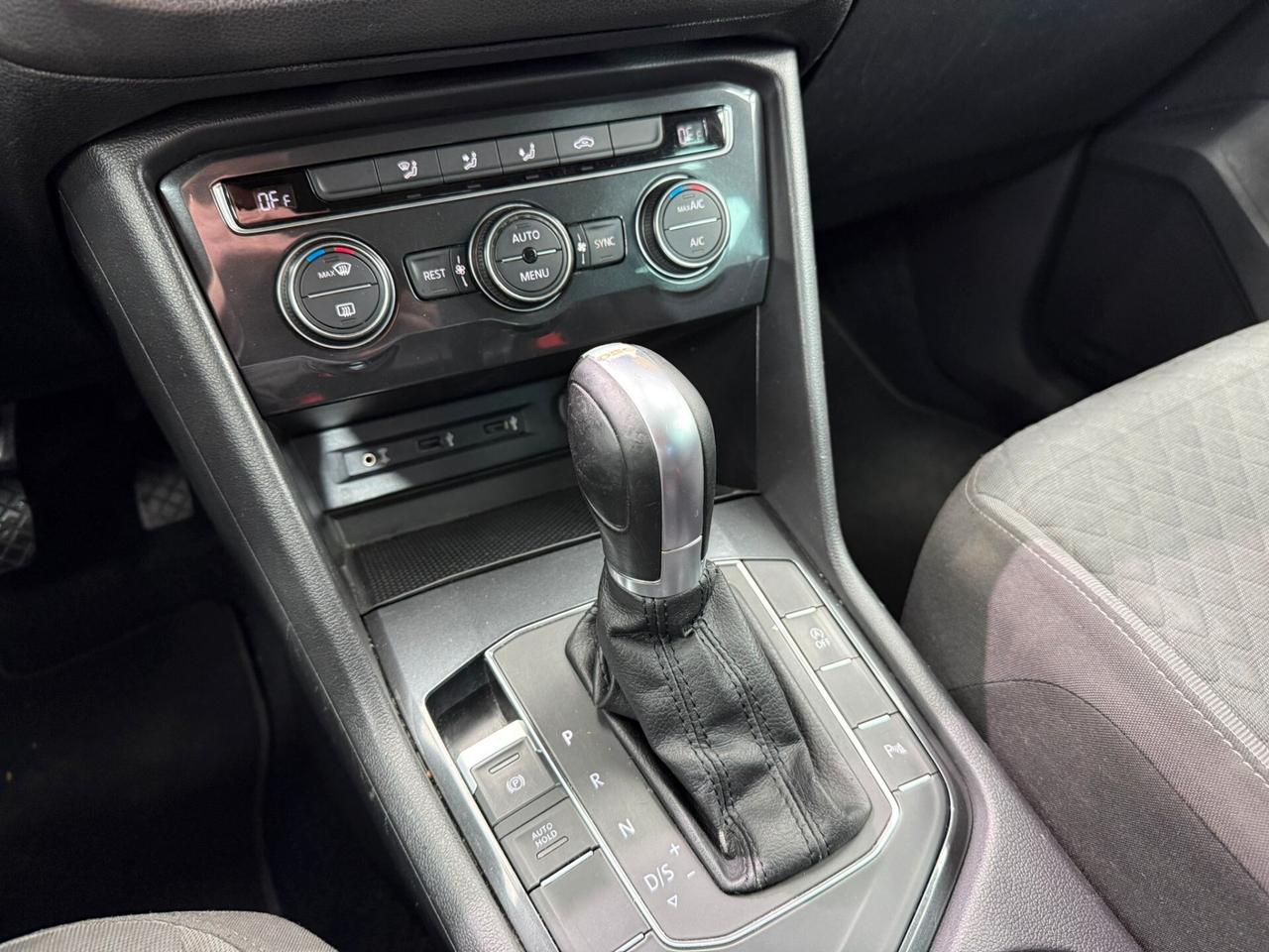 Volkswagen Tiguan 2.0 TDI SCR DSG Advanced BlueMotion Technology (018)