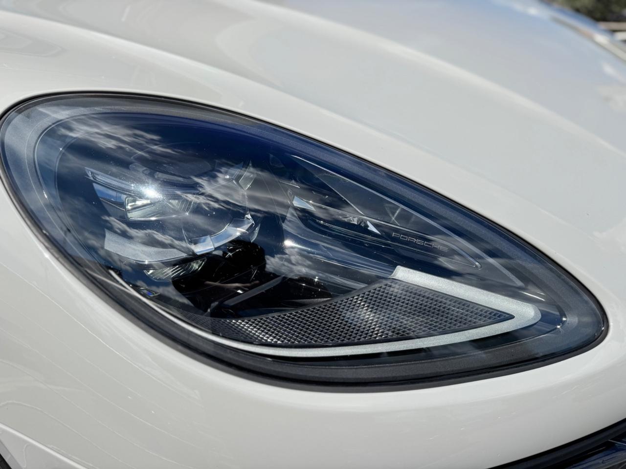 Porsche Macan 2.0 265cv colore gesso tetto uni pro