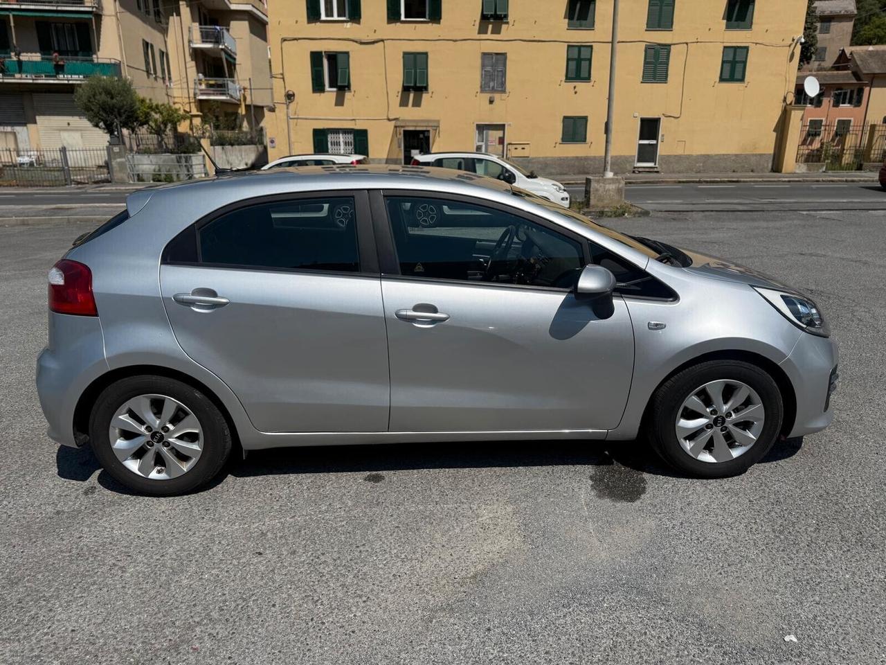 Kia Rio 1.2 CVVT 5p. Cool