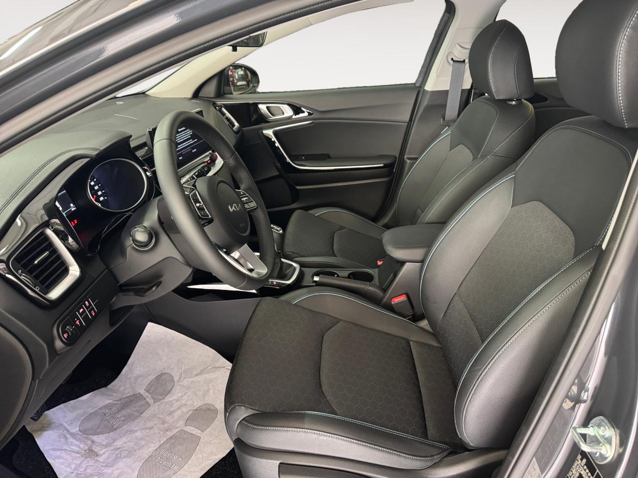 KIA XCEED PE MY25 1.5 TGDI MH BUSINESS