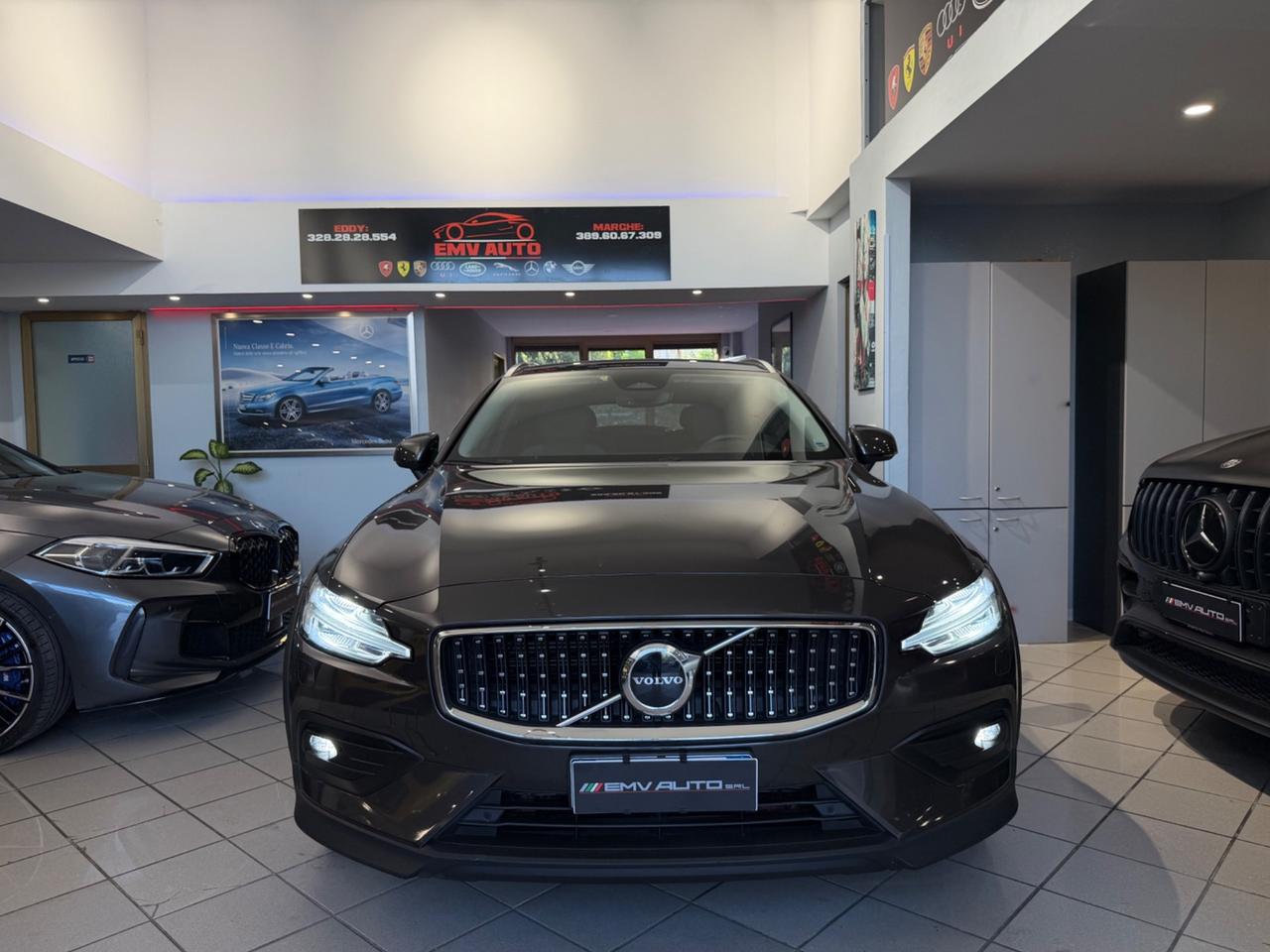 Volvo V60 Cross Country B4 (d) AWD automatico Ultimate