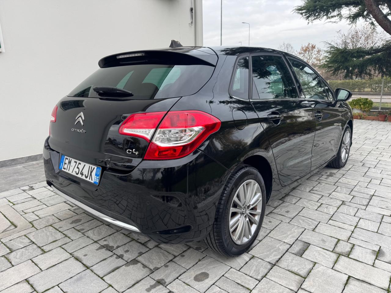 Citroen C4 1.6 HDi 90 Seduction OK NEOPATENTATI