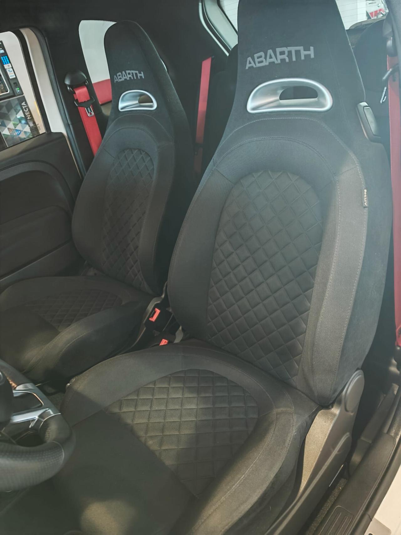 Abarth 595 1.4 Turbo T-Jet 165 CV
