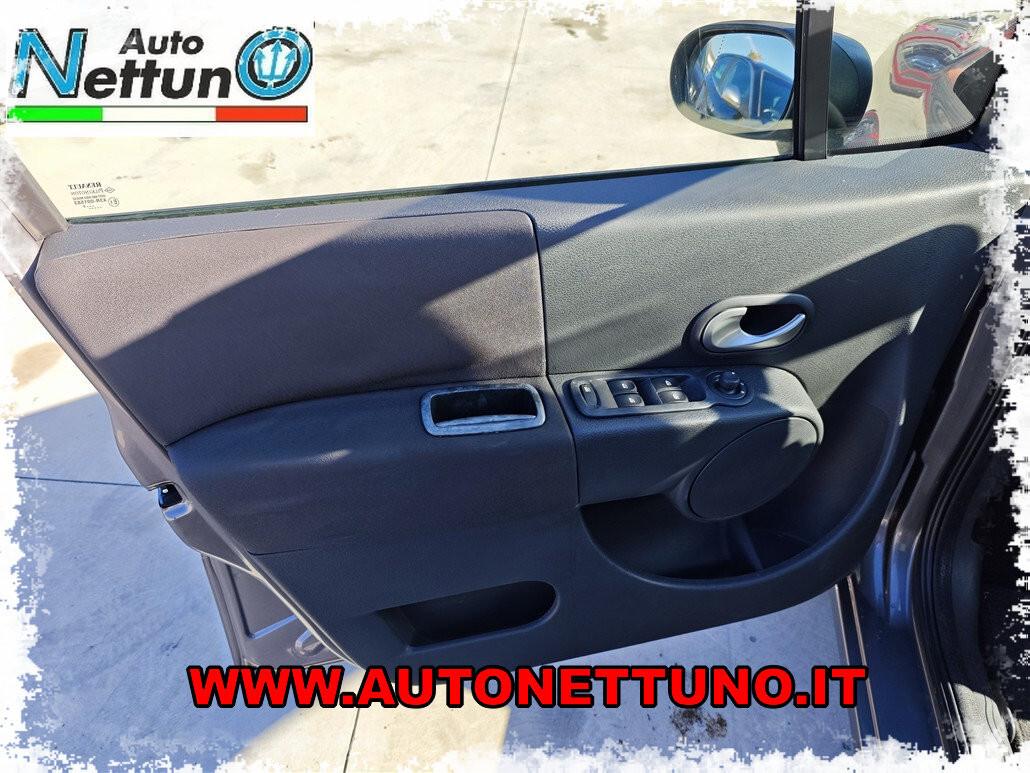 Renault Modus Grand 1.2 16V TCE Dynamique Automatica