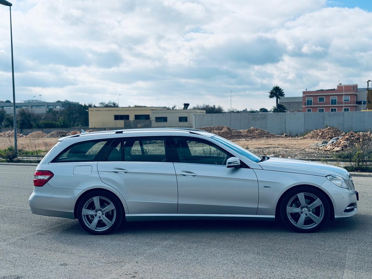 Mercedes-benz E 220 CDI BlueEFFICIENCY Avantgarde AMG