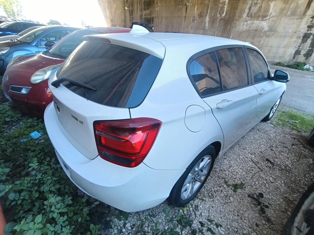 Bmw 116 116d 5p. Business Catena rotta Motore da rivedere 245.000 Km 2. ...