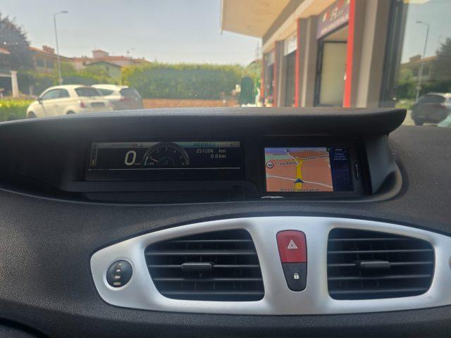 RENAULT Scenic X-Mod 1.5 dCi 110CV UniPropietario Navi 3D Cruise