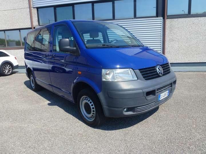 VOLKSWAGEN TRANSPORTER CARAVELLE