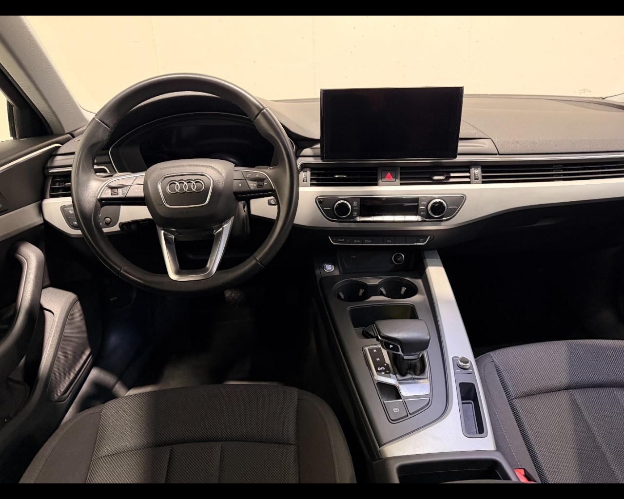 AUDI A4 AVANT 30 TDI MHEV S-TRONIC BUSINESS ADVANCED