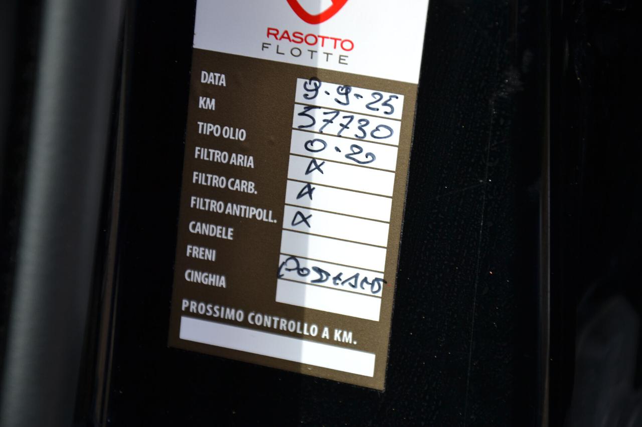 Volvo XC 60 2.0 197CV AWD HYBRID/DIESEL AUT.+FULL LED+RCAM+NAV