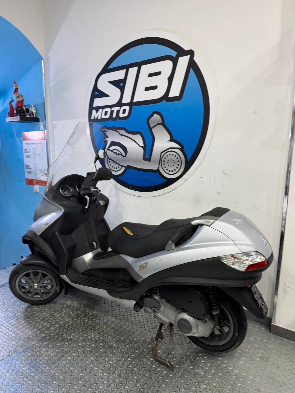 Piaggio MP3 125