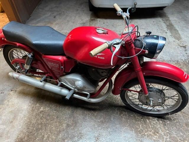 Moto Guzzi Lodola 235 gran turismo