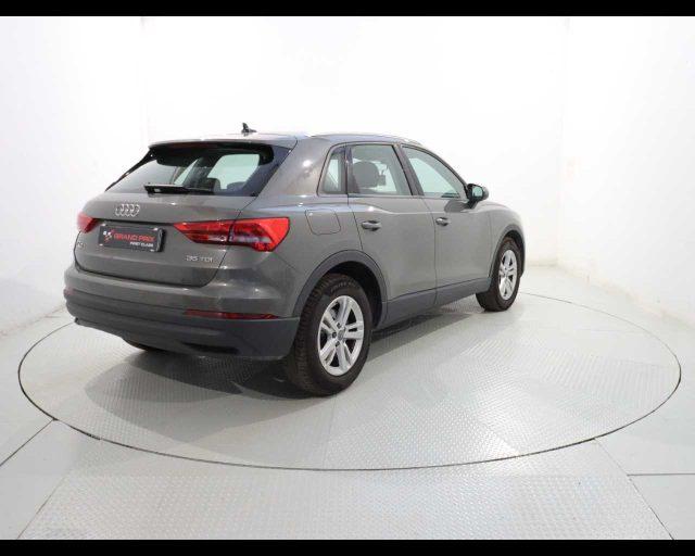 AUDI Q3 35 TDI S tronic Business