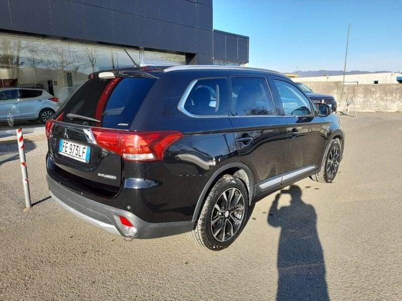 Mitsubishi Outlander Outlander 2.2 DI-D 4WD Intense