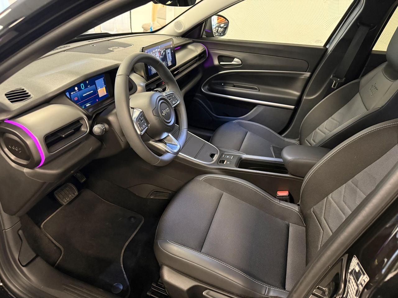 Jeep Avenger 1.2 Turbo 100 CV MHEV Summit