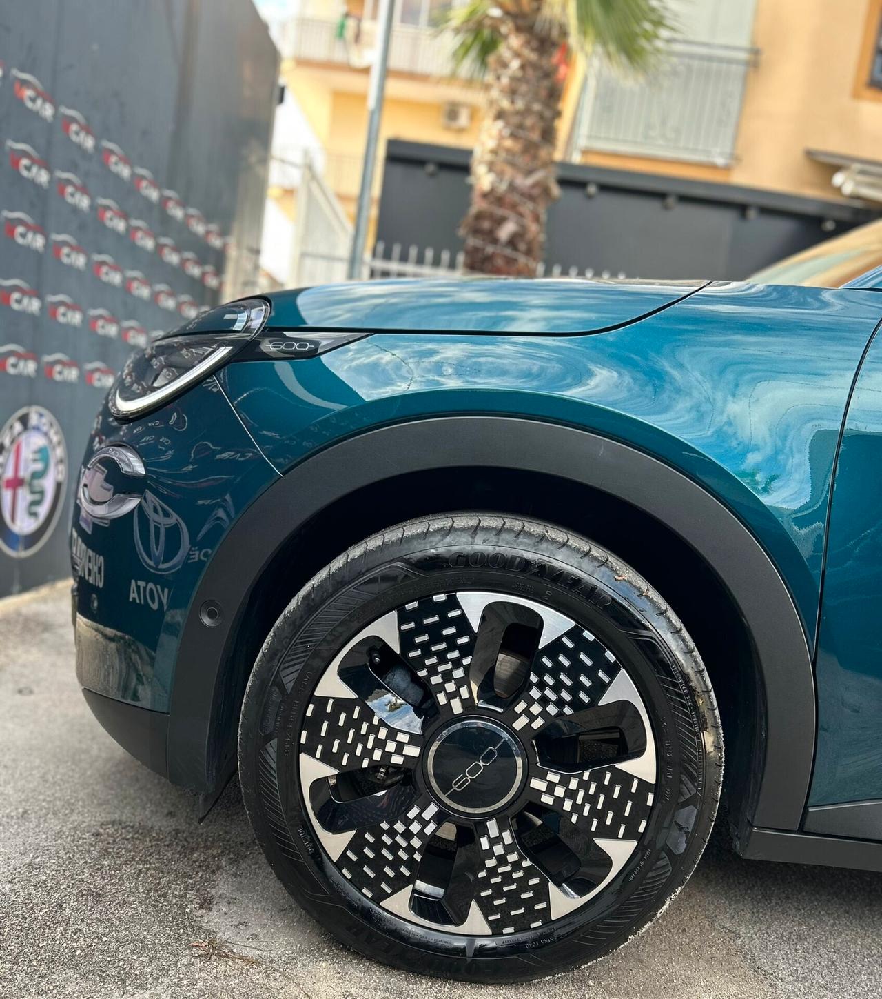 Fiat 600 Hybrid 136 CV DCT MHEV La Prima