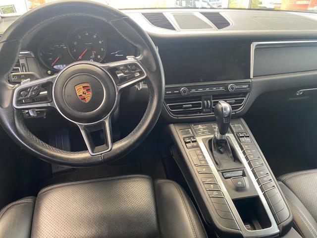 PORSCHE Macan 2.0