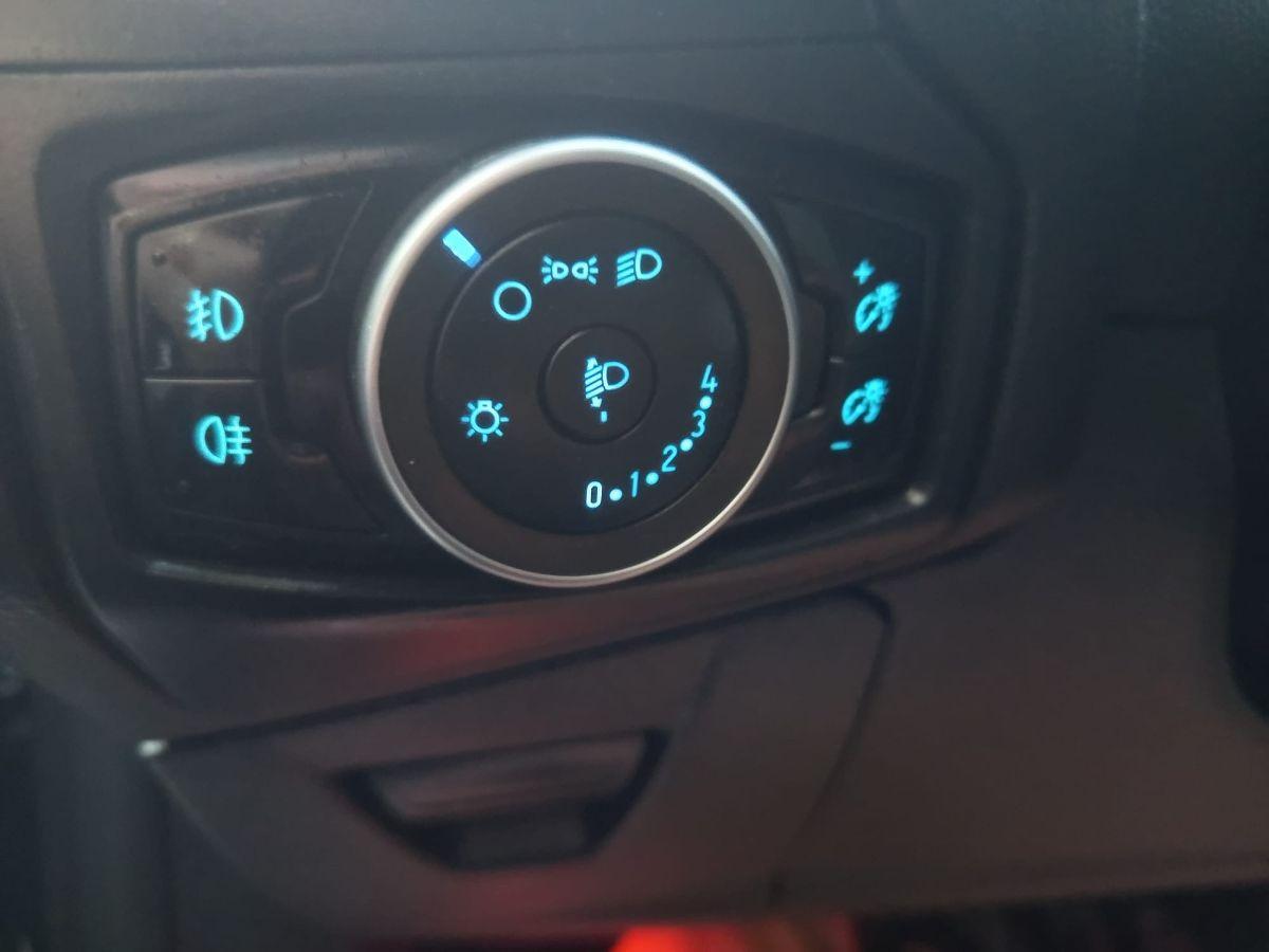 FORD Focus 1.5 TDCi 120CV SW Titanium 12/2014