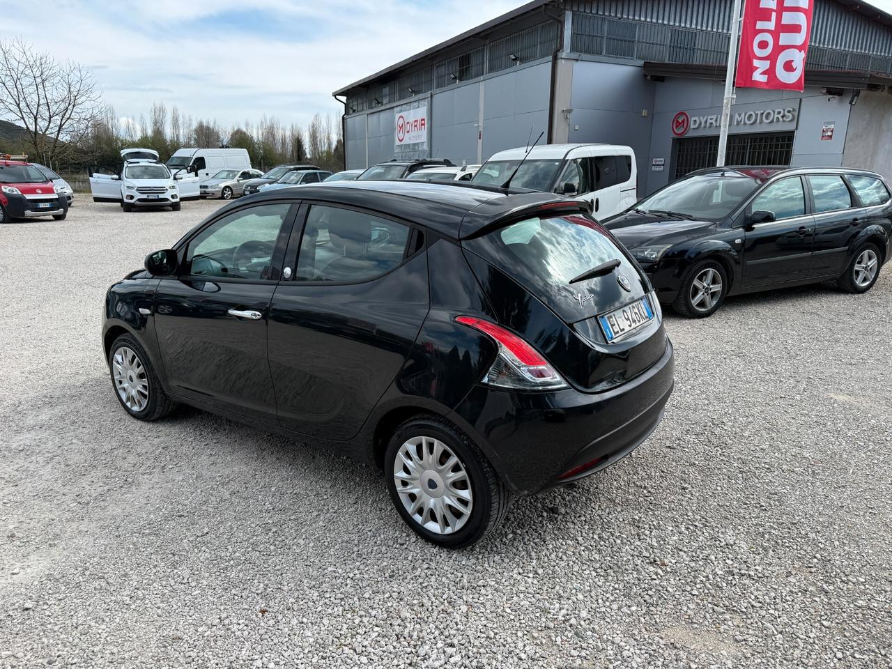 Lancia Ypsilon 1.2 69 CV GPL Ecochic Gold