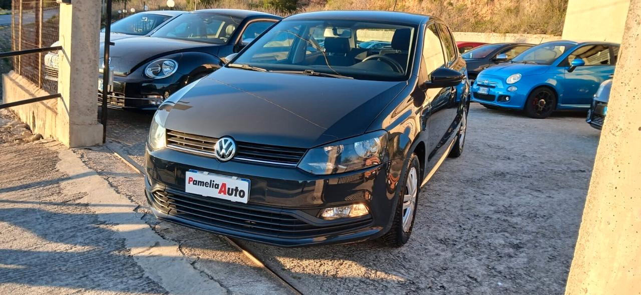 Volkswagen Polo 1.0 MPI 5P Trendline - 2014