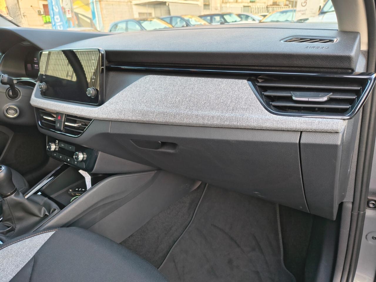SKODA KAMIQ SOLO 38.000 KM 1.0 BENZINA ANNO 2024