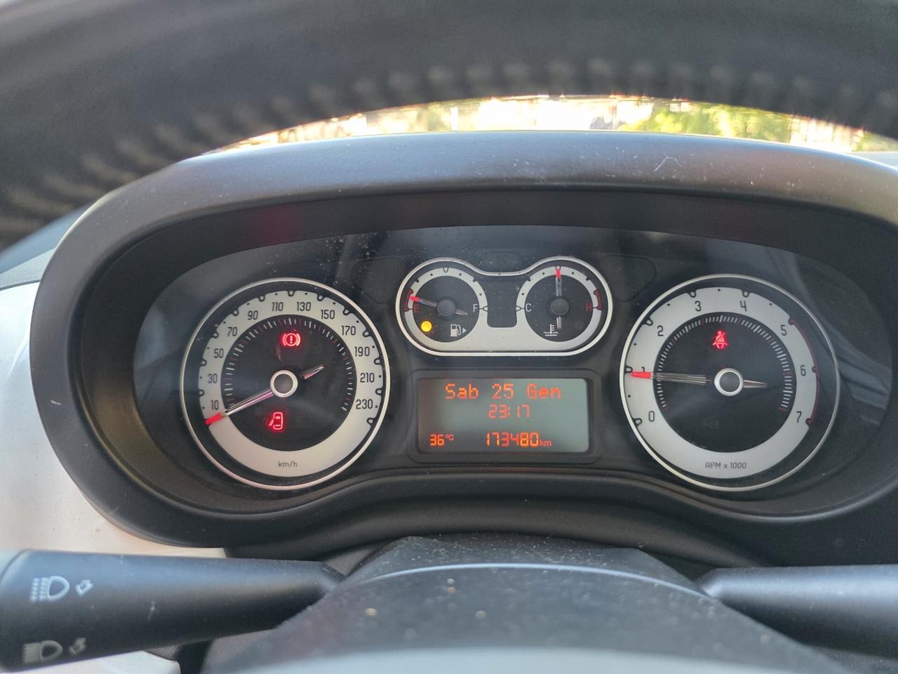 Fiat 500L 1.6 Multijet 105 CV Pop Star