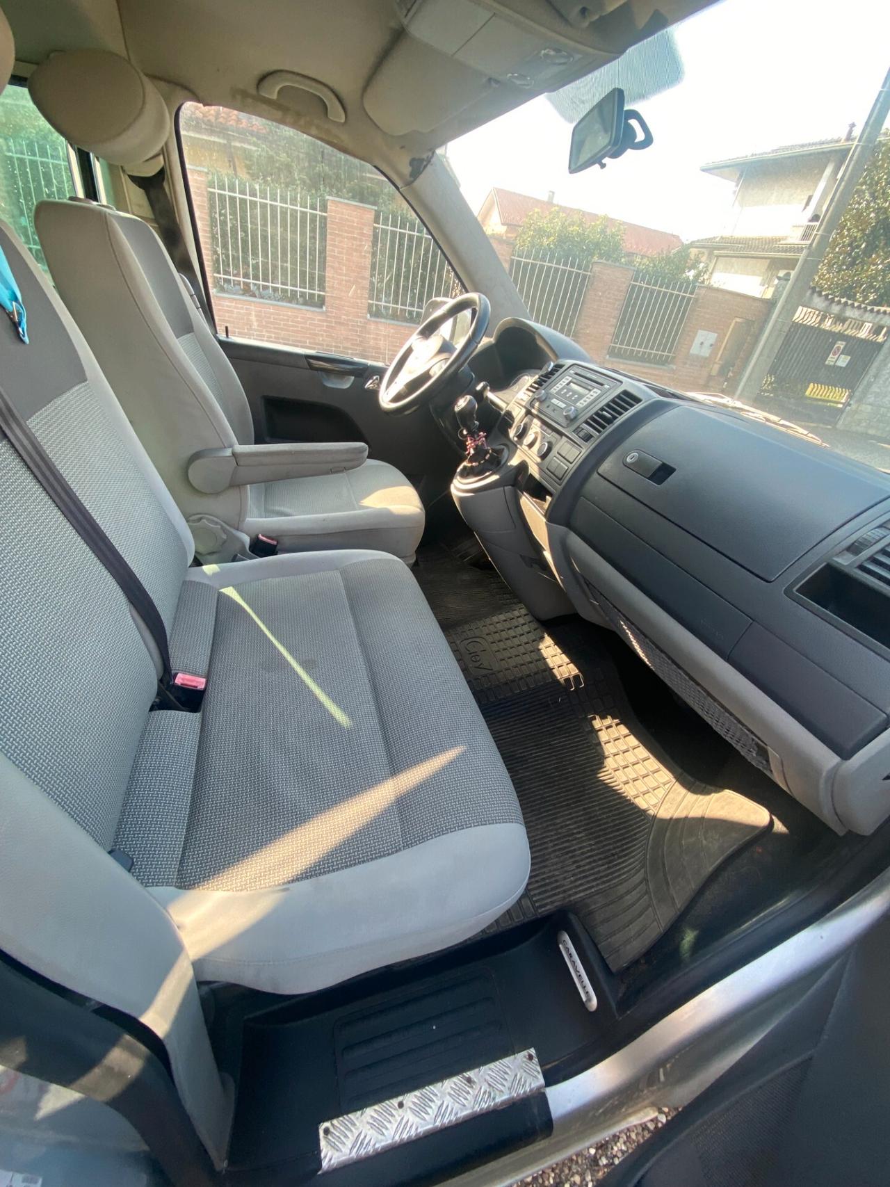 Volkswagen Caravelle 2.0 TDI 150CV PC Comfortline ANNO 2010