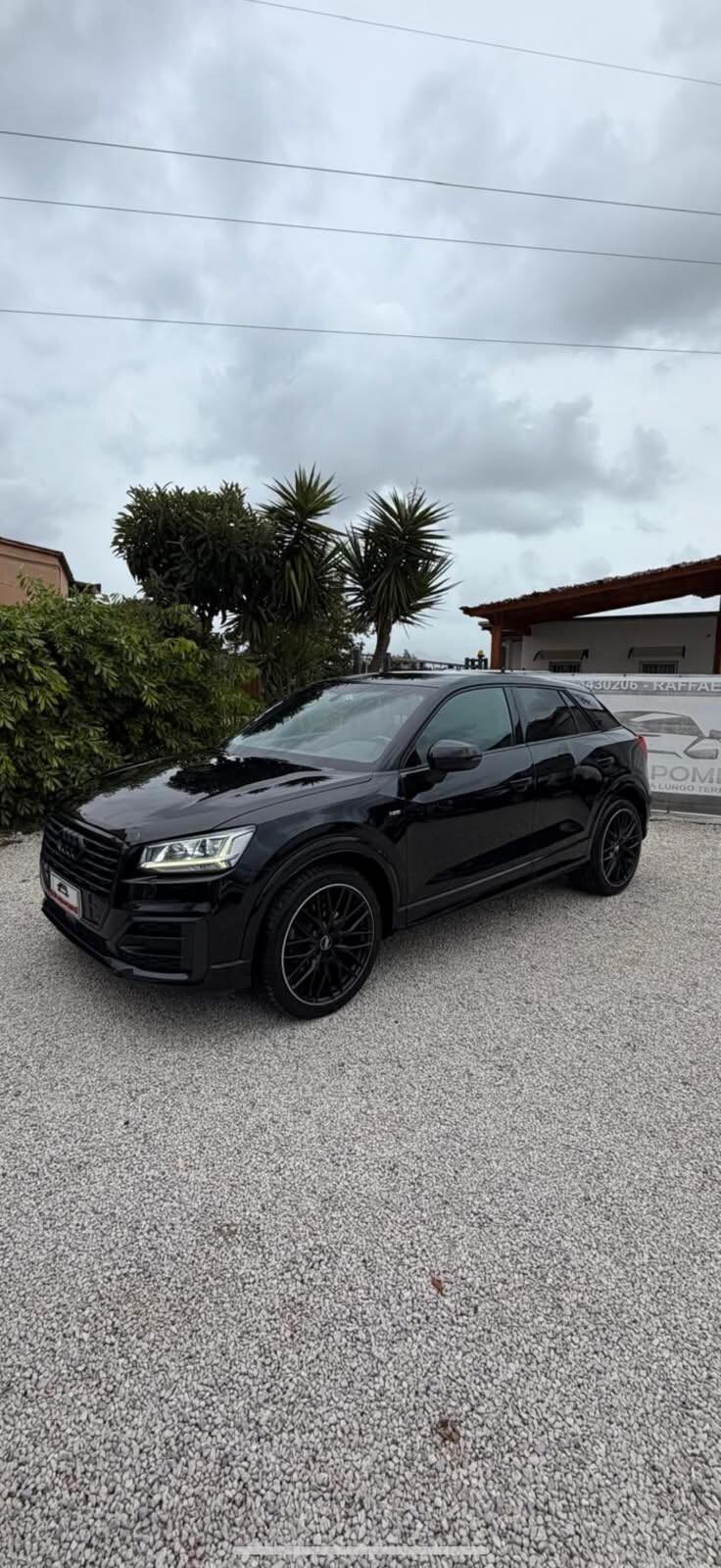 Audi Q2 35 TDI quattro S tronic Identity Black