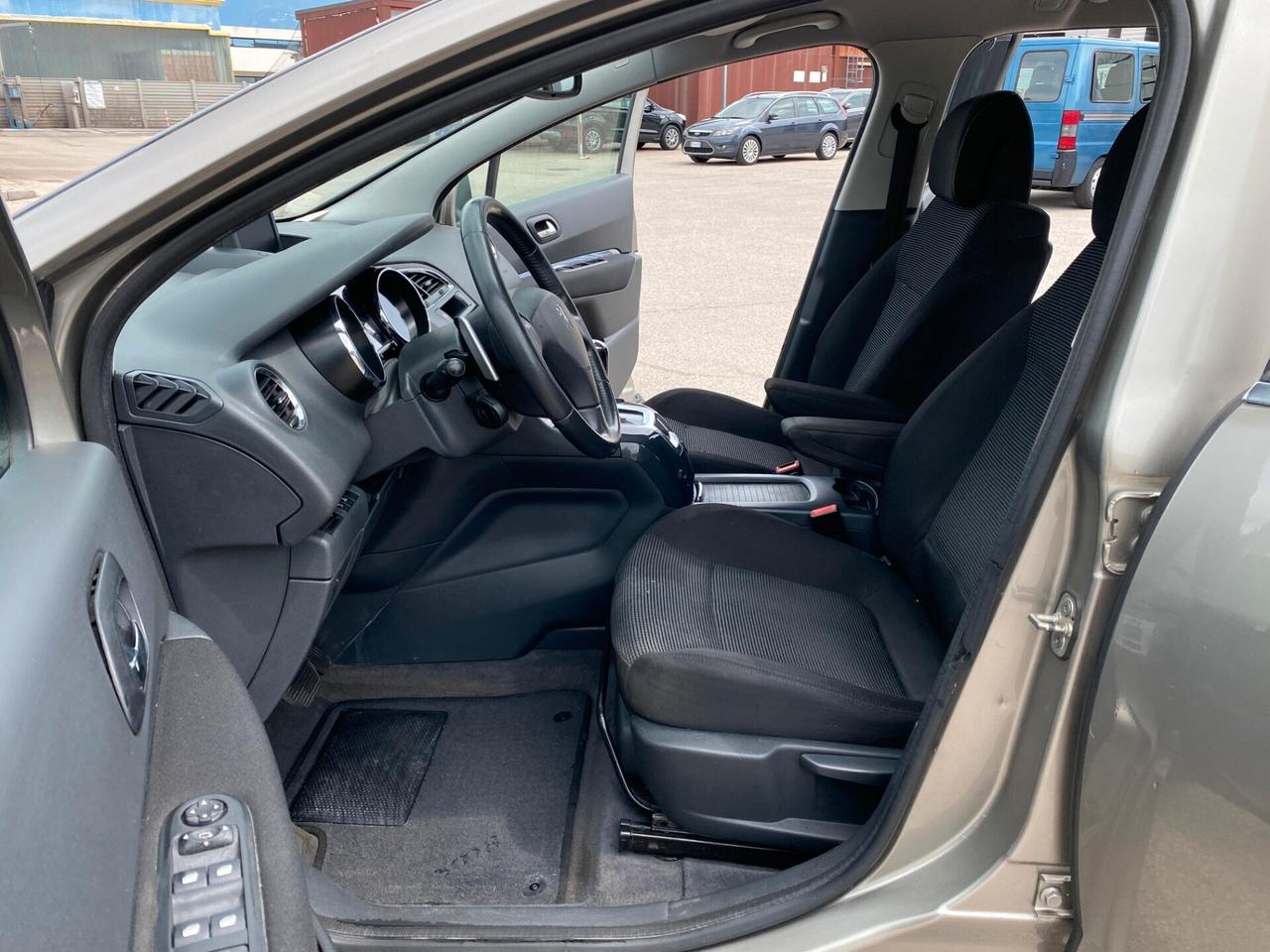 Peugeot 5008 1.6 HDi LEGGI BENE!