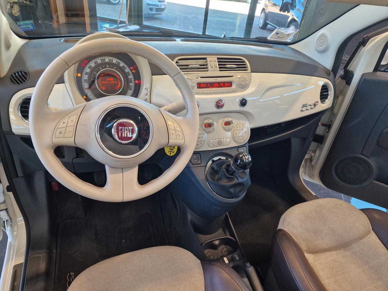 Fiat 500 1.2 by Gucci Cabrio, 136 mila chilometri.