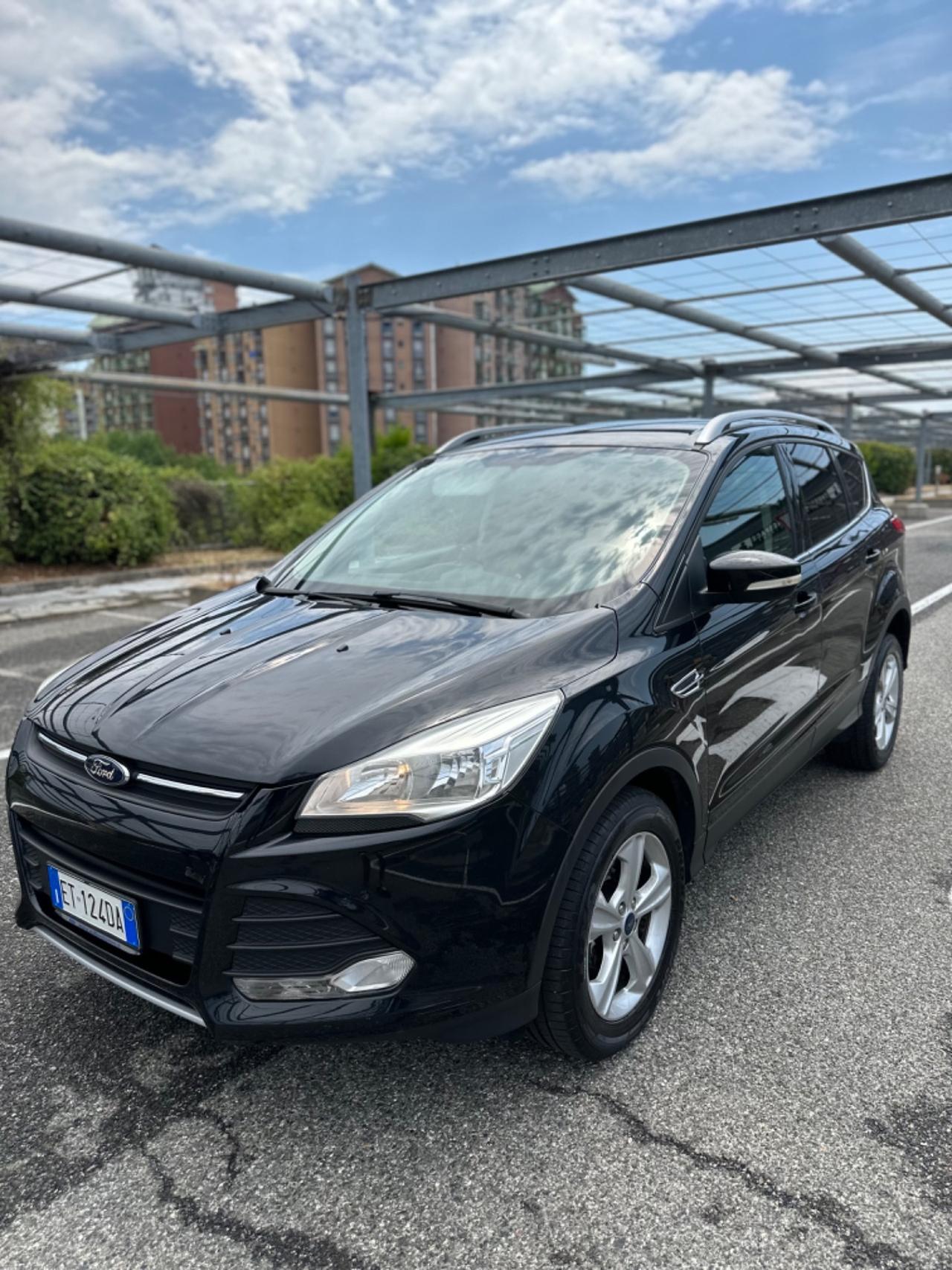 Ford Kuga 2.0 TDCI 140 CV 2WD Titanium