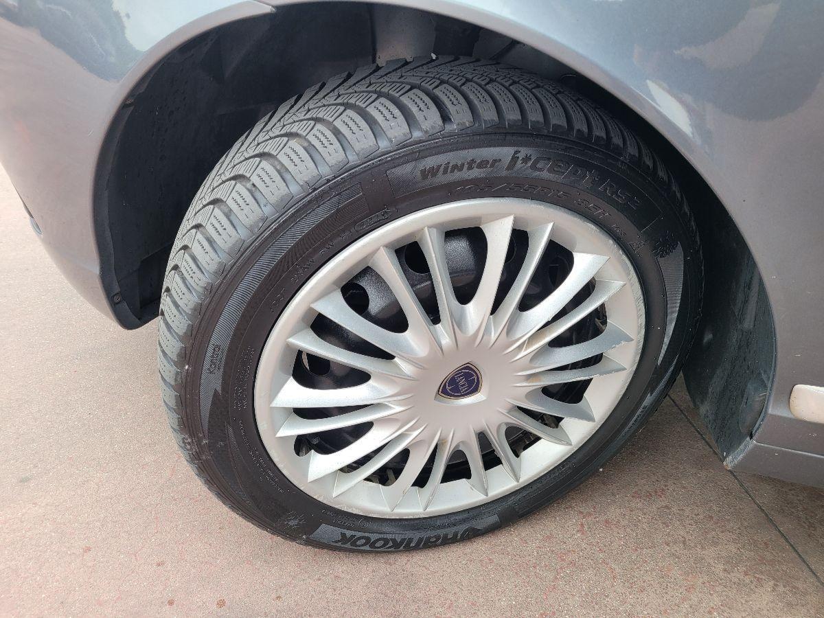 LANCIA - Ypsilon - 1.2 Argento