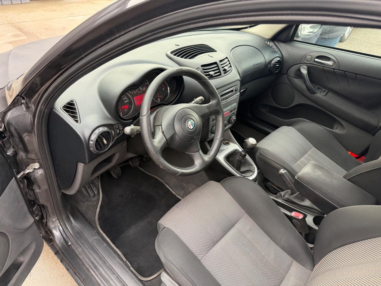 Alfa Romeo 147 1.9 JTD M-JET 16V 5 porte Dist.