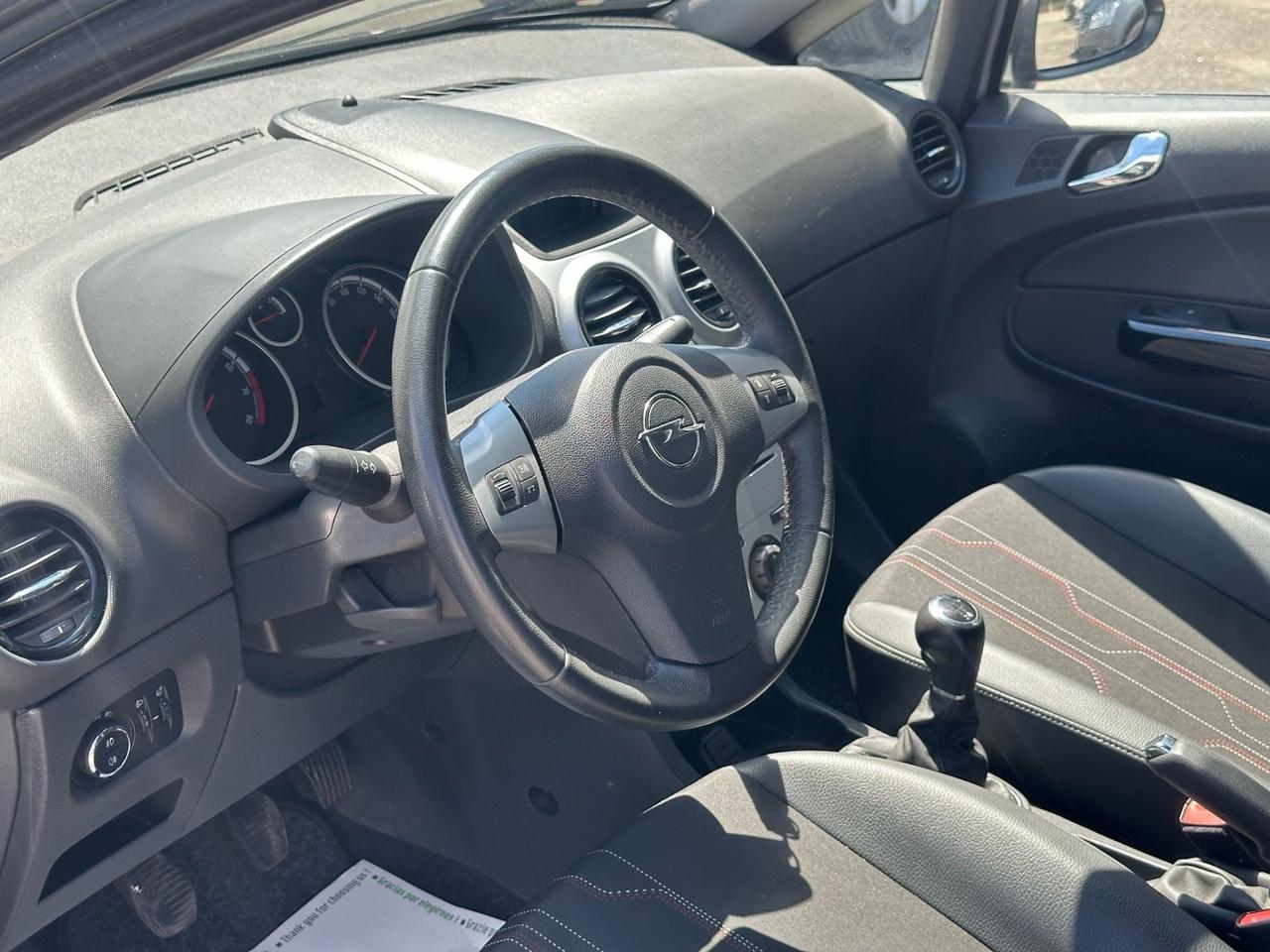 Opel Corsa 1.2 5 porte Sport