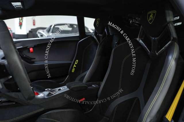 Lamborghini Huracán STO|LIFT SYSTEM|TELECAMERA|20'' HEK|RACING SEATS