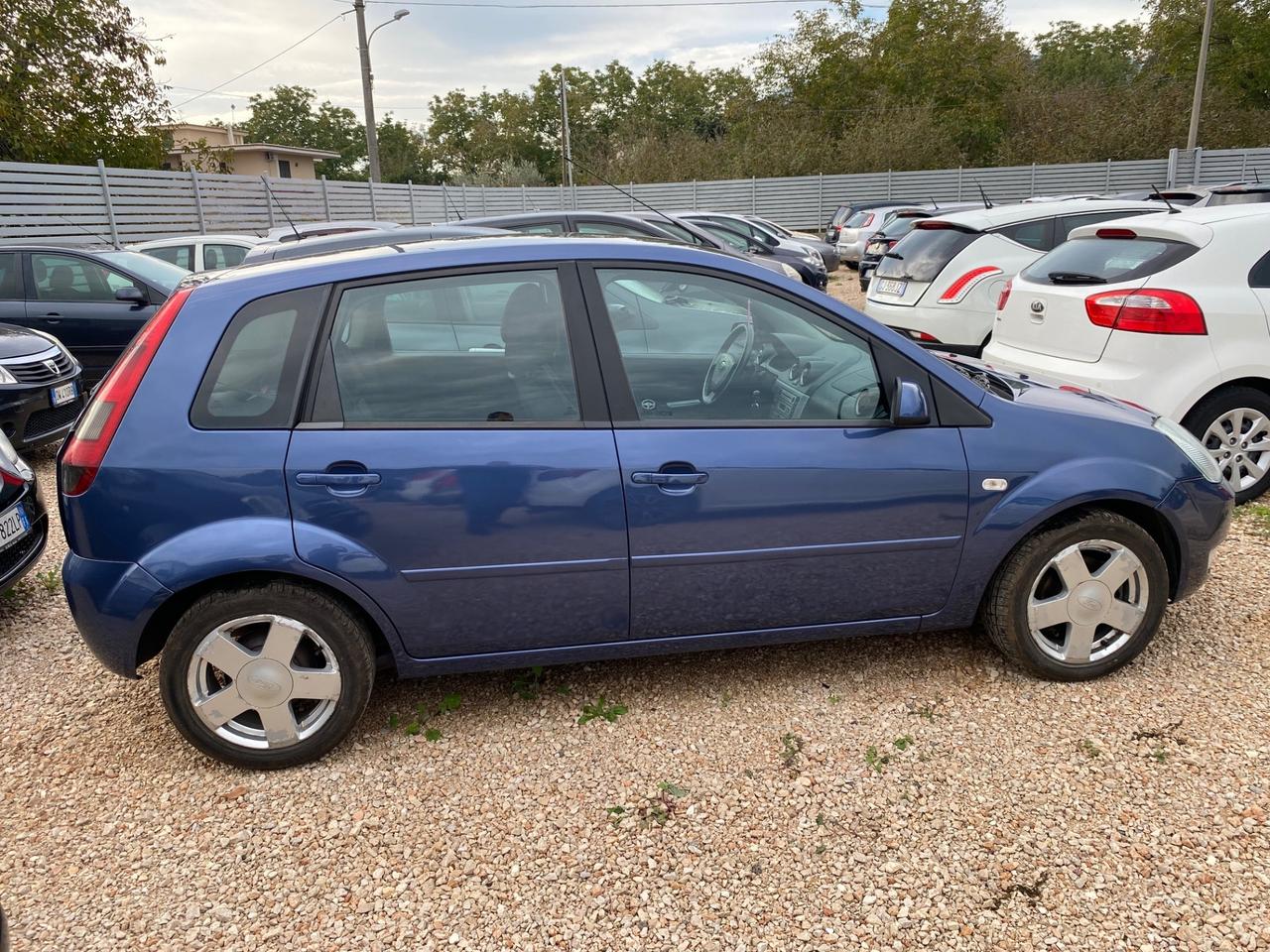 Ford Fiesta 1.4 TDCi 5p. Ghia