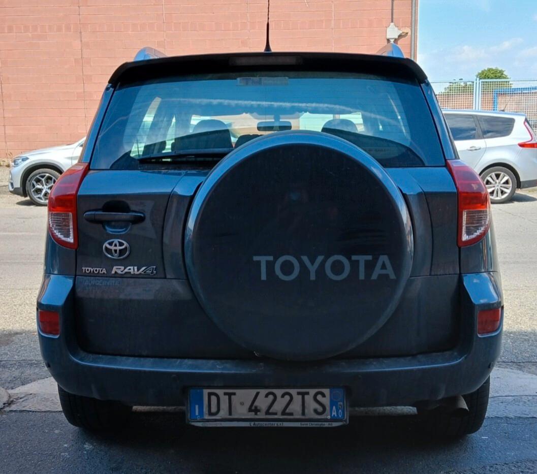 TOYOTA Rav4 Sol 2.200 D-4D 136cv 4WD