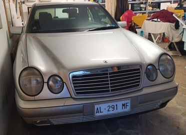 Mercedes-benz E 200 cat Classic Bifuel GPL