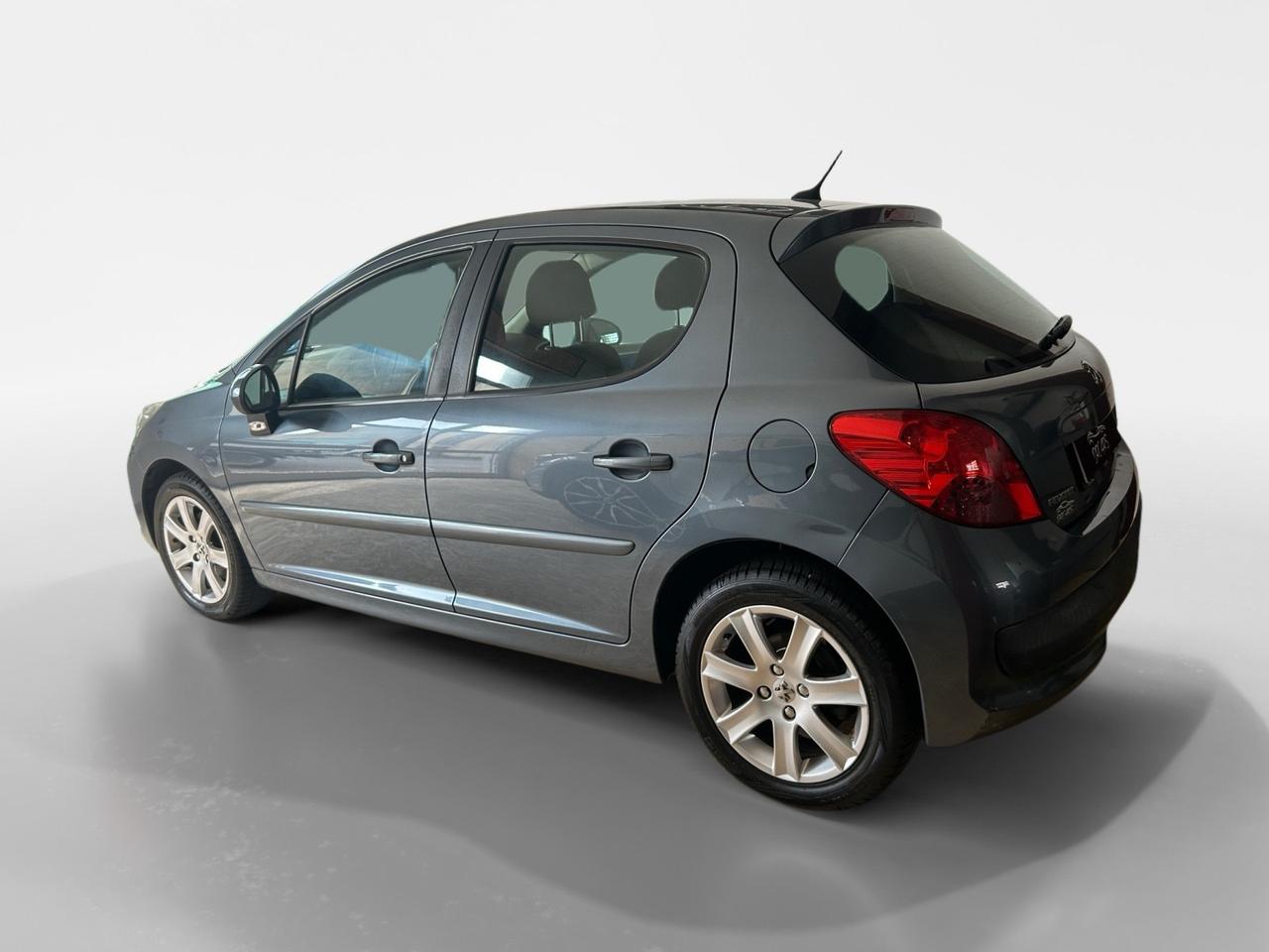 Peugeot 207 1.6 HDi 90CV 5p. XSI